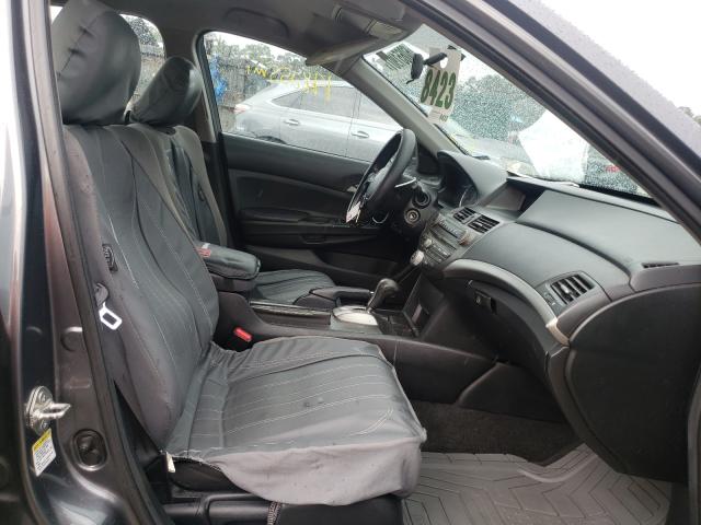 Photo 4 VIN: 1HGCP2F32CA164971 - HONDA ACCORD LX 