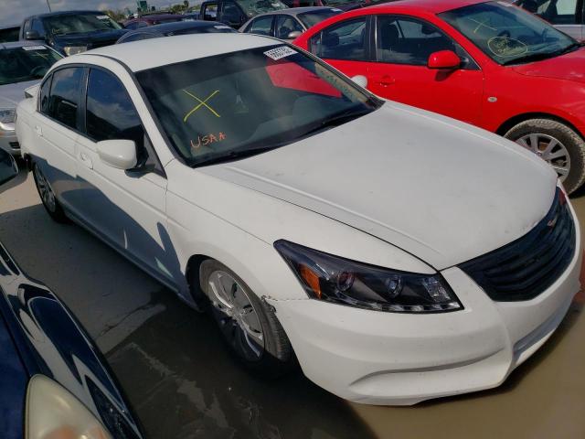 Photo 3 VIN: 1HGCP2F32CA202540 - HONDA ACCORD LX 