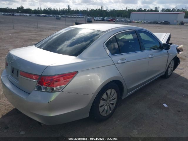 Photo 3 VIN: 1HGCP2F32CA229379 - HONDA ACCORD 