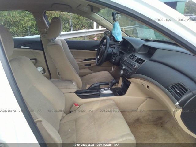 Photo 4 VIN: 1HGCP2F32CA235487 - HONDA ACCORD SDN 