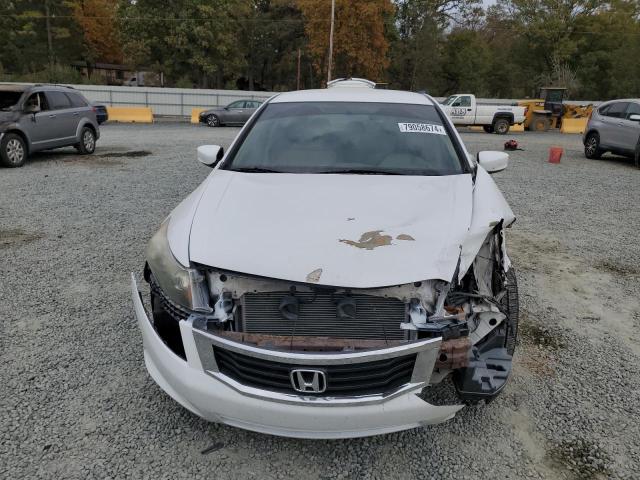 Photo 4 VIN: 1HGCP2F33AA070319 - HONDA ACCORD LX 