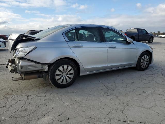 Photo 2 VIN: 1HGCP2F33AA085841 - HONDA ACCORD LX 