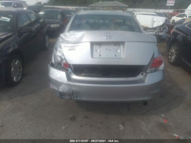 Photo 5 VIN: 1HGCP2F33AA100466 - HONDA ACCORD SDN 