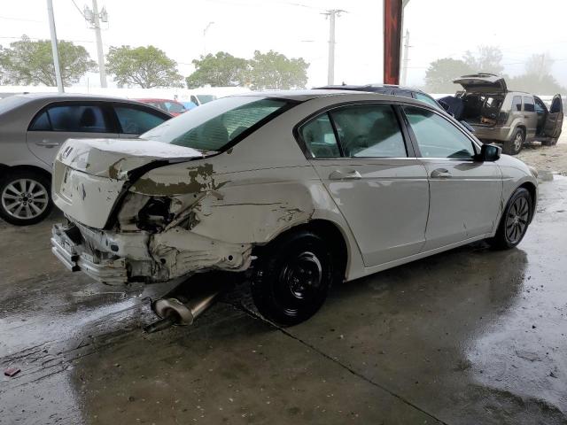 Photo 2 VIN: 1HGCP2F33AA105585 - HONDA ACCORD LX 