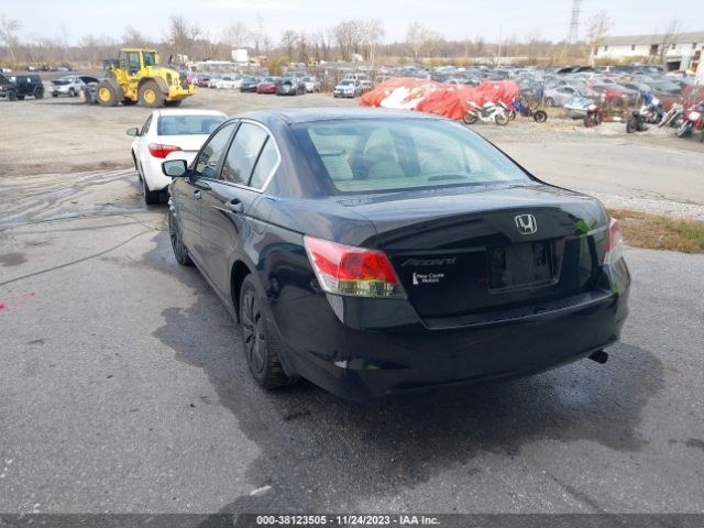 Photo 2 VIN: 1HGCP2F33AA115338 - HONDA ACCORD 