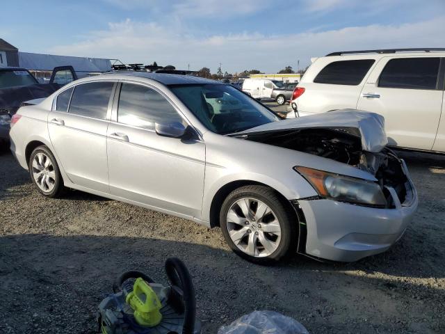 Photo 3 VIN: 1HGCP2F33AA148159 - HONDA ACCORD LX 