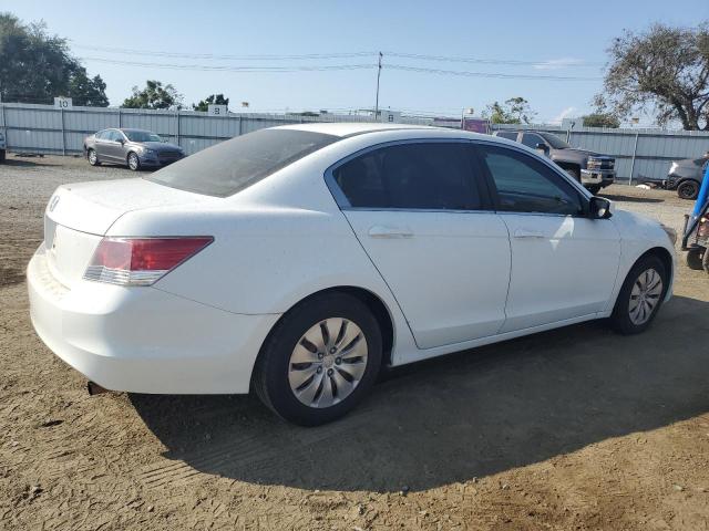 Photo 2 VIN: 1HGCP2F33AA158433 - HONDA ACCORD 