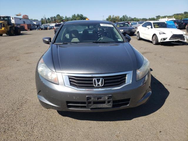 Photo 4 VIN: 1HGCP2F33AA162742 - HONDA ACCORD LX 