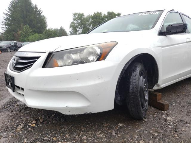 Photo 8 VIN: 1HGCP2F33BA005018 - HONDA ACCORD LX 