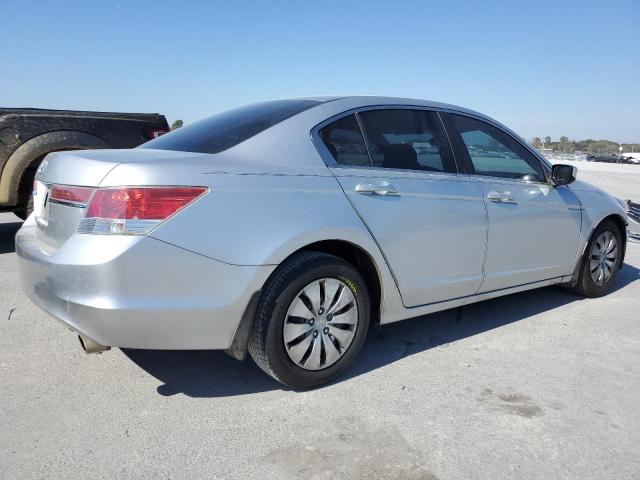 Photo 2 VIN: 1HGCP2F33BA065882 - HONDA ACCORD LX 