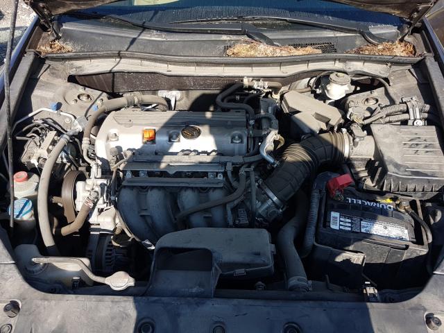 Photo 6 VIN: 1HGCP2F33BA082892 - HONDA ACCORD LX 