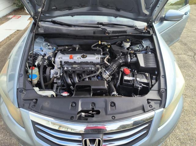 Photo 6 VIN: 1HGCP2F33BA146106 - HONDA ACCORD 