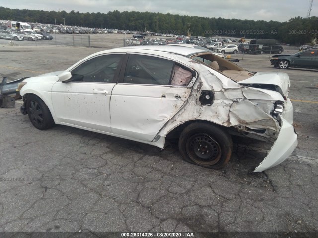 Photo 2 VIN: 1HGCP2F33BA151502 - HONDA ACCORD SDN 