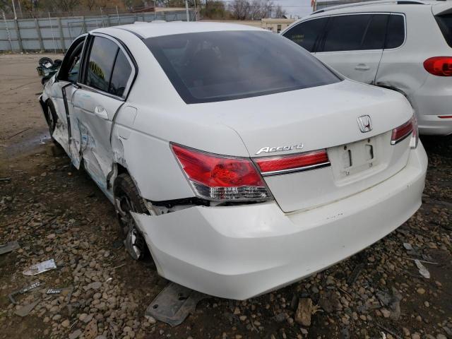 Photo 2 VIN: 1HGCP2F33CA002167 - HONDA ACCORD LX 