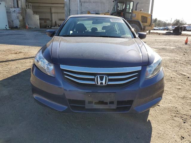 Photo 4 VIN: 1HGCP2F33CA008647 - HONDA ACCORD LX 