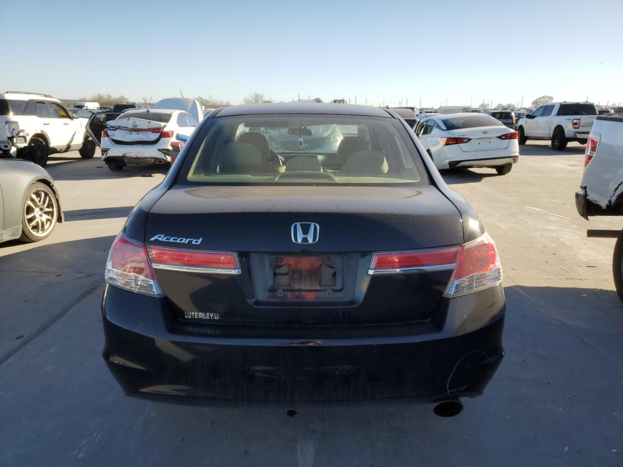 Photo 5 VIN: 1HGCP2F33CA022953 - HONDA ACCORD 