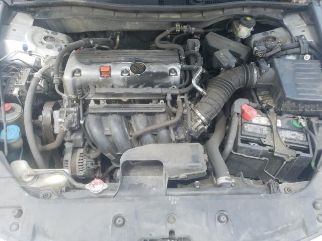 Photo 6 VIN: 1HGCP2F33CA037291 - HONDA ACCORD LX 