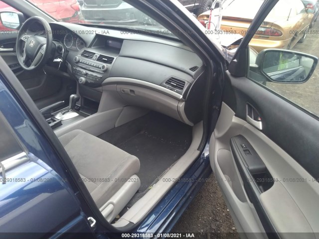 Photo 4 VIN: 1HGCP2F33CA070856 - HONDA ACCORD SDN 