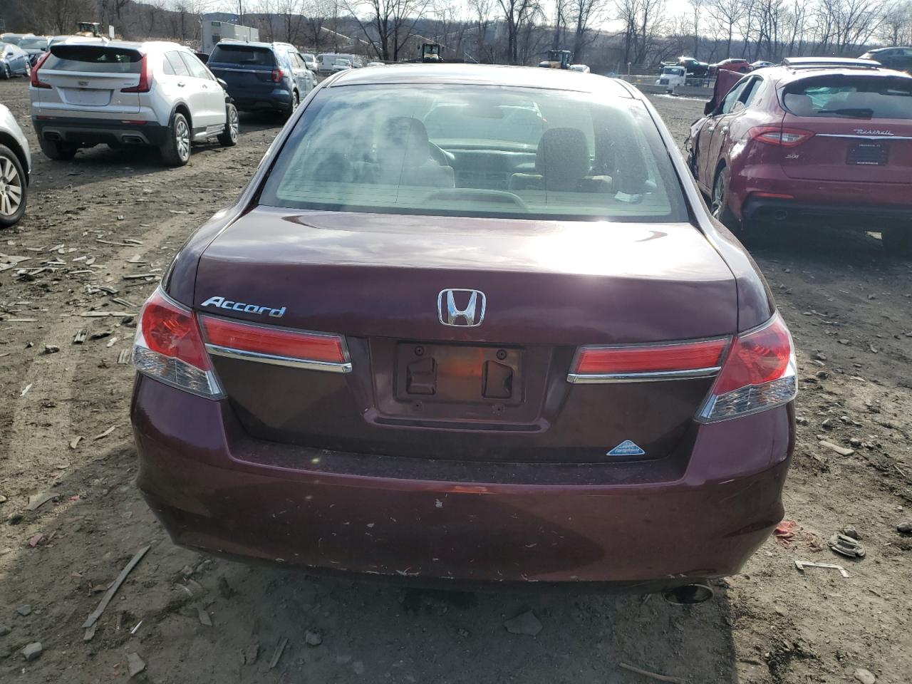 Photo 5 VIN: 1HGCP2F33CA076818 - HONDA ACCORD 