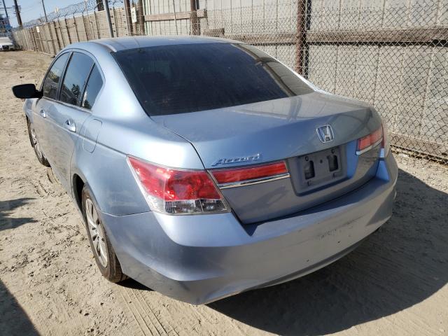 Photo 2 VIN: 1HGCP2F33CA090184 - HONDA ACCORD LX 