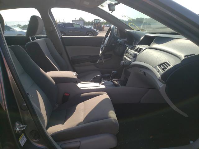 Photo 4 VIN: 1HGCP2F33CA095322 - HONDA ACCORD LX 