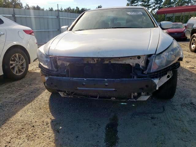 Photo 8 VIN: 1HGCP2F33CA216592 - HONDA ACCORD LX 