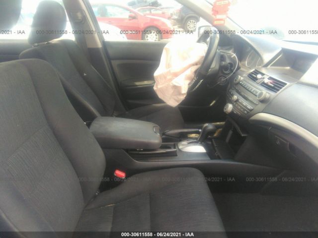 Photo 4 VIN: 1HGCP2F33CA218083 - HONDA ACCORD SDN 