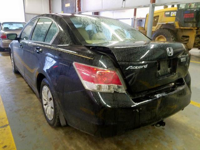 Photo 2 VIN: 1HGCP2F34AA011358 - HONDA ACCORD LX 