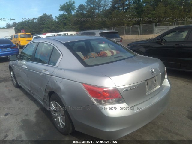 Photo 2 VIN: 1HGCP2F34AA025843 - HONDA ACCORD SDN 