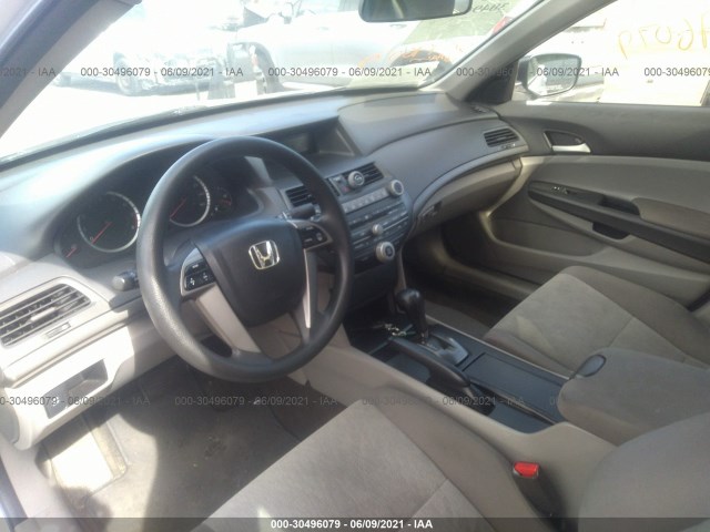 Photo 4 VIN: 1HGCP2F34AA025843 - HONDA ACCORD SDN 