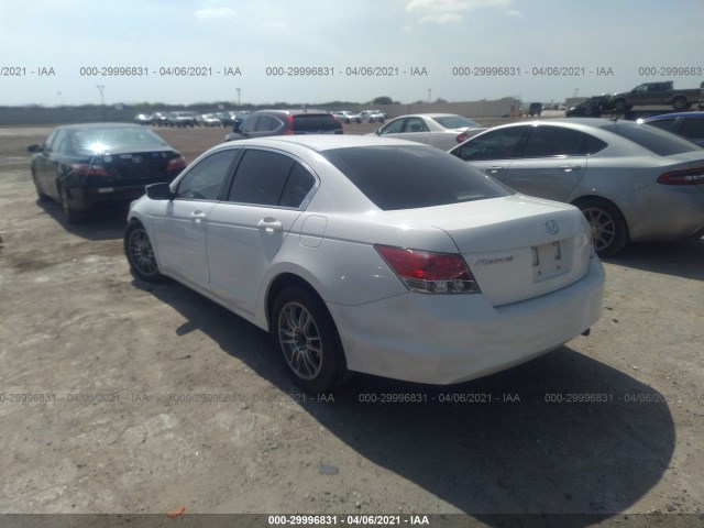 Photo 2 VIN: 1HGCP2F34AA030542 - HONDA ACCORD SDN 