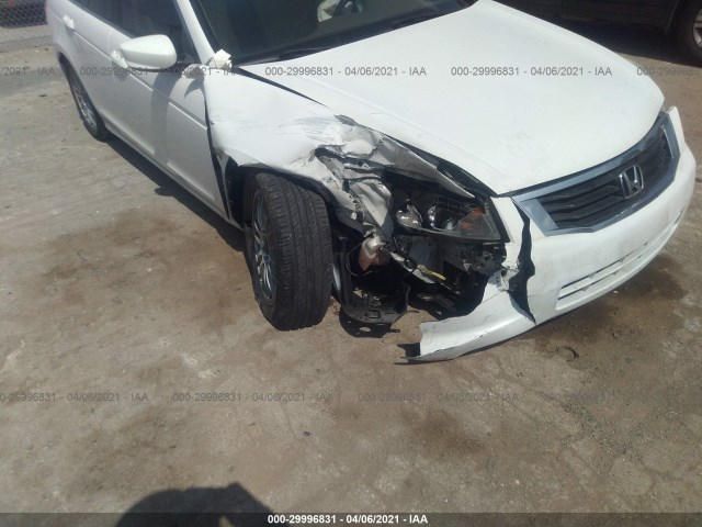 Photo 5 VIN: 1HGCP2F34AA030542 - HONDA ACCORD SDN 