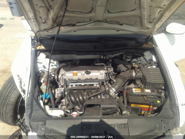 Photo 9 VIN: 1HGCP2F34AA030542 - HONDA ACCORD SDN 