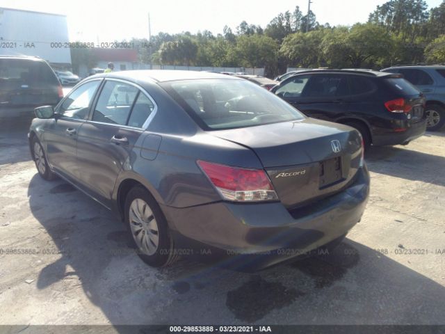 Photo 2 VIN: 1HGCP2F34AA031836 - HONDA ACCORD SDN 