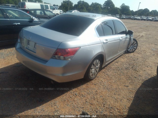 Photo 3 VIN: 1HGCP2F34AA033585 - HONDA ACCORD SDN 