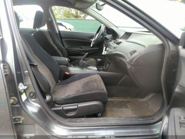 Photo 4 VIN: 1HGCP2F34AA035434 - HONDA ACCORD SDN 