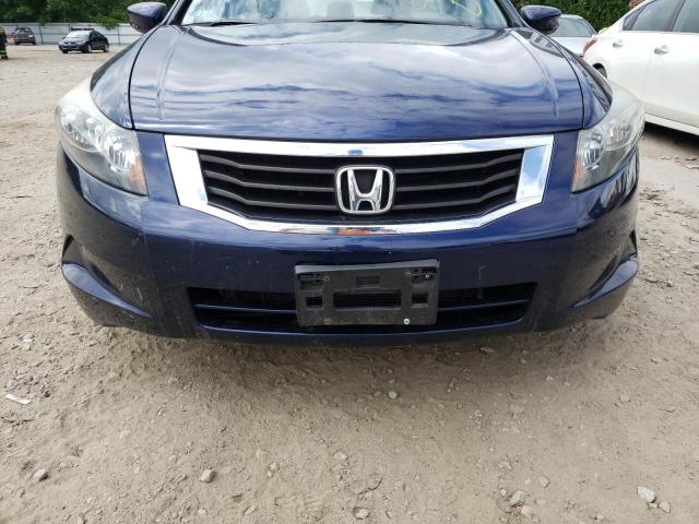 Photo 8 VIN: 1HGCP2F34AA082723 - HONDA ACCORD LX 