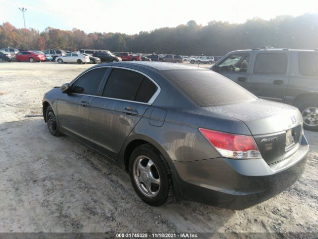 Photo 2 VIN: 1HGCP2F34AA086559 - HONDA ACCORD SDN 