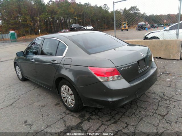 Photo 2 VIN: 1HGCP2F34AA089848 - HONDA ACCORD SDN 