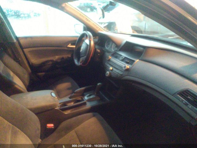 Photo 4 VIN: 1HGCP2F34AA096251 - HONDA ACCORD SDN 