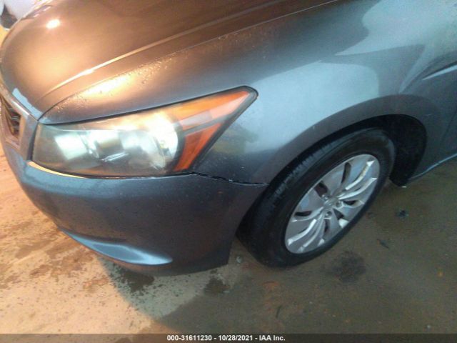 Photo 5 VIN: 1HGCP2F34AA096251 - HONDA ACCORD SDN 