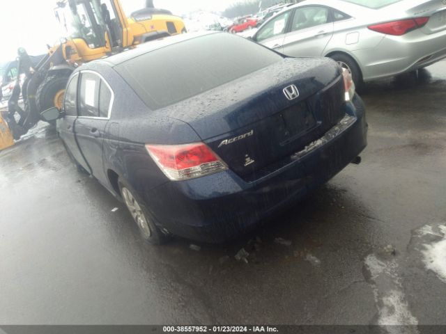 Photo 2 VIN: 1HGCP2F34AA115543 - HONDA ACCORD 