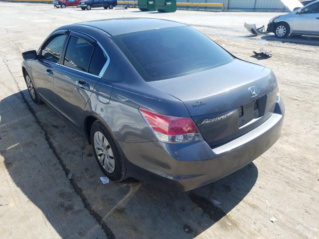 Photo 2 VIN: 1HGCP2F34AA132973 - HONDA ACCORD LX 