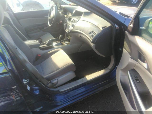 Photo 4 VIN: 1HGCP2F34AA133668 - HONDA ACCORD 