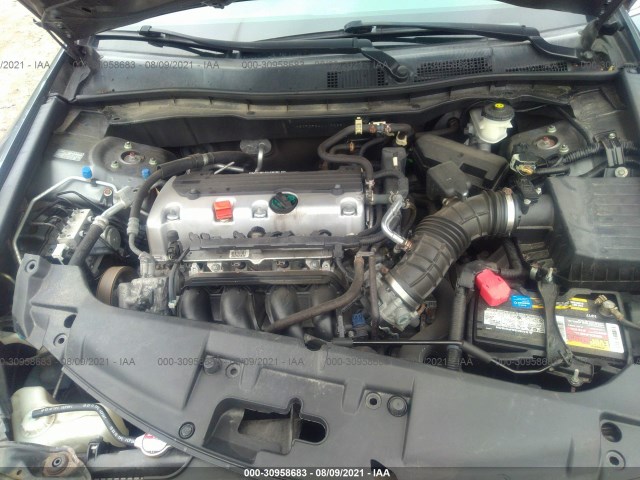 Photo 9 VIN: 1HGCP2F34AA192851 - HONDA ACCORD SDN 