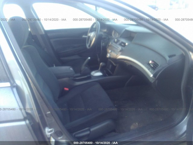 Photo 4 VIN: 1HGCP2F34BA055135 - HONDA ACCORD SDN 