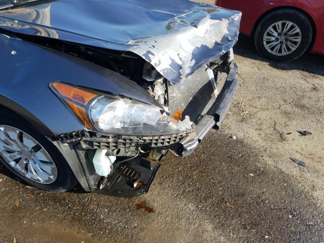 Photo 8 VIN: 1HGCP2F34BA061257 - HONDA ACCORD LX 