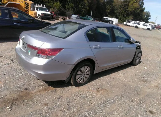 Photo 3 VIN: 1HGCP2F34BA067740 - HONDA ACCORD SDN 