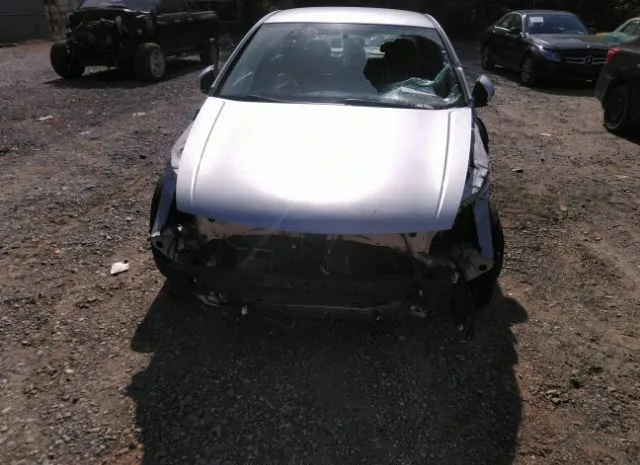 Photo 5 VIN: 1HGCP2F34BA067740 - HONDA ACCORD SDN 