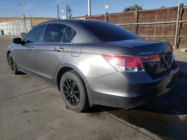 Photo 2 VIN: 1HGCP2F34BA117889 - HONDA ACCORD LX 